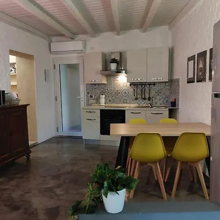 Casa Pedrarias Apartment *